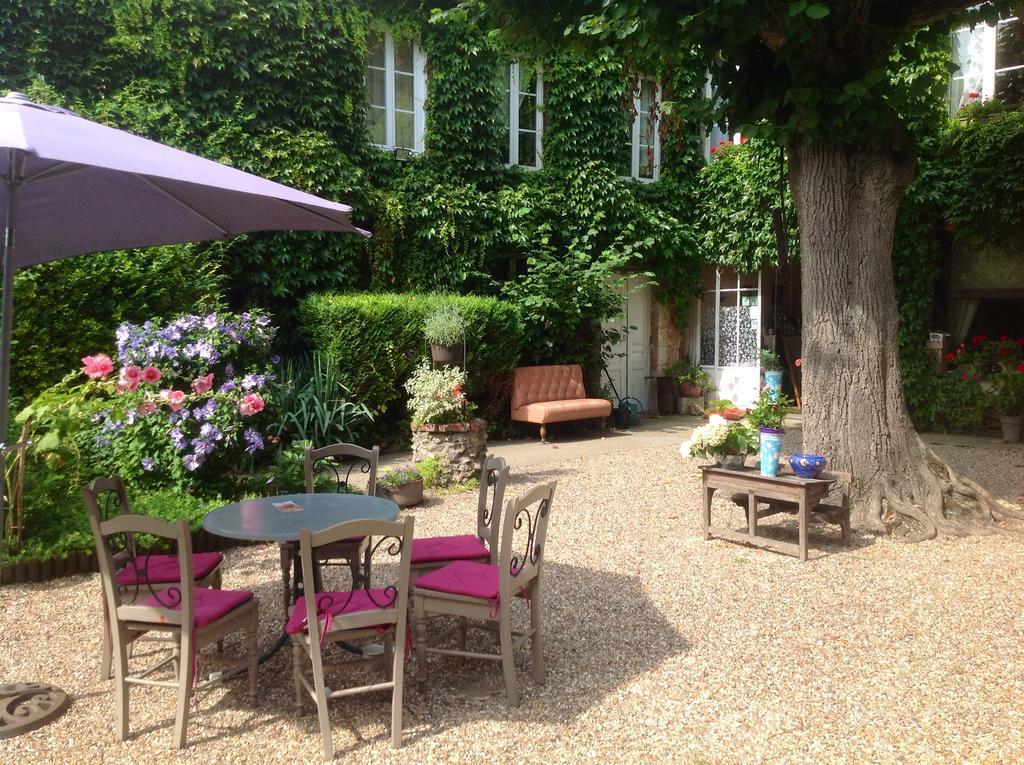 Chambres D'Hôtes La Villa Aliénor Les Andelys Esterno foto